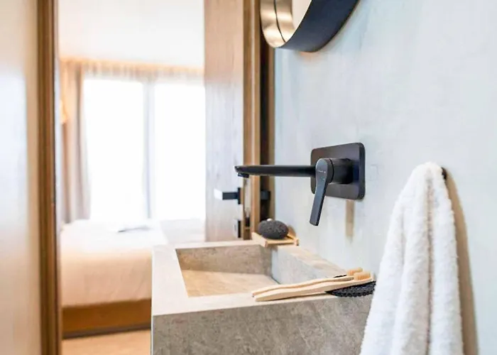 فيلة Ouranos كوتاري